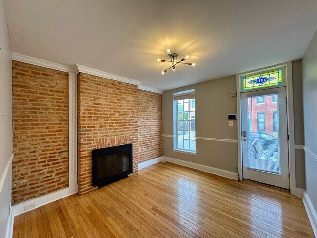 Building Photo - Charming 2 Bedroom/ 2 Bathroom Townhome in Riverside neighborhood, MD!