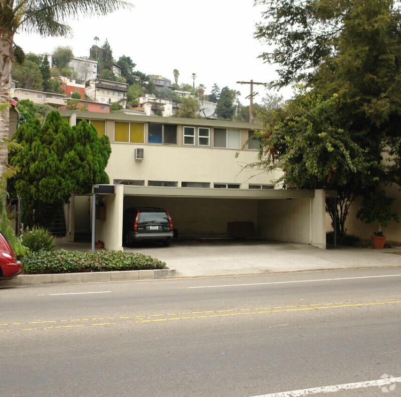 Foto del edificio - 1731 Silver Lake Blvd
