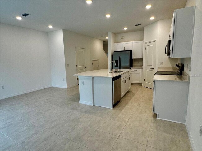 Foto del edificio - 3037 Canary Ave