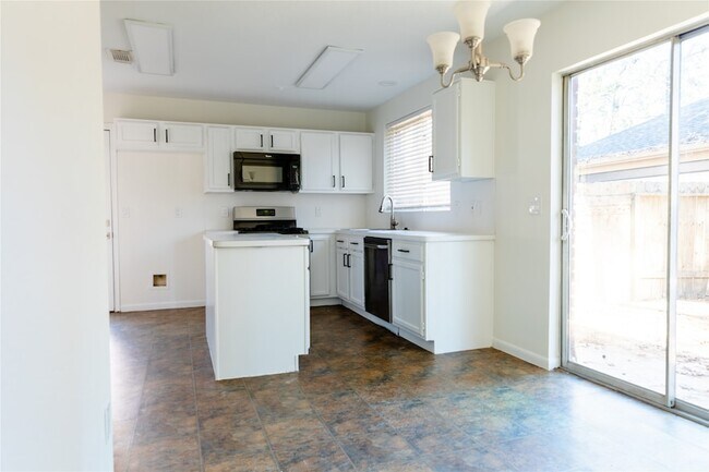 Foto del edificio - 22 Cottage Grove Pl