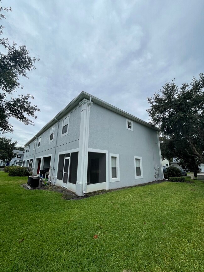 Foto del edificio - 9461 Flowering Cottonwood Rd