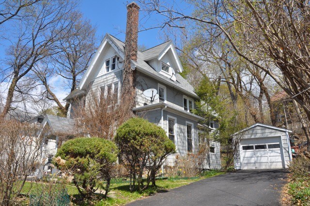 View from sidewalk - 107 Lake St