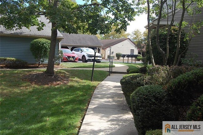 Foto del edificio - 124 Concordia Cir