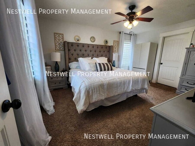 Building Photo - 10266 Millerton Dr