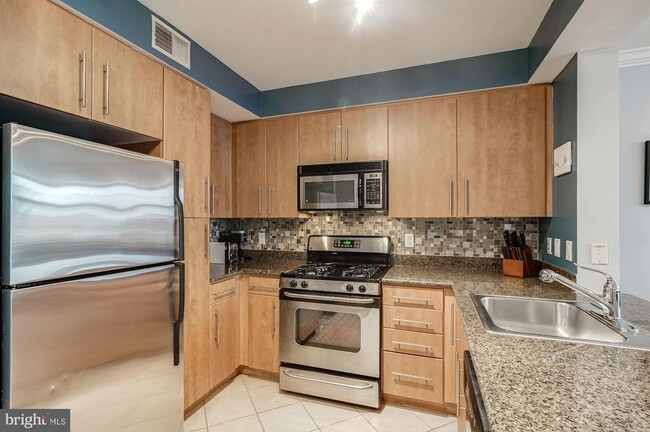 Foto del edificio - 1021 N Garfield St