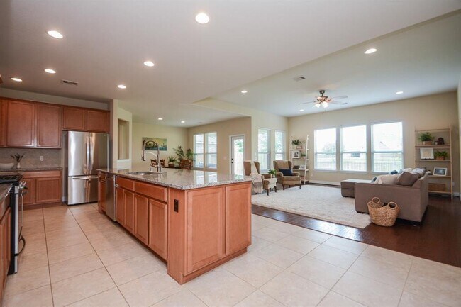 Building Photo - 24527 Emerald Pool Falls Dr