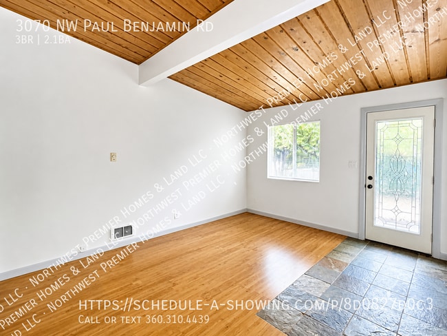 Foto del edificio - 3070 NW Paul Benjamin Rd