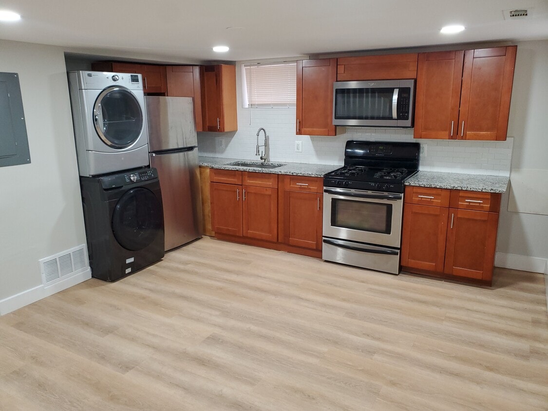 Split Level Apartment - Split Level Apartment