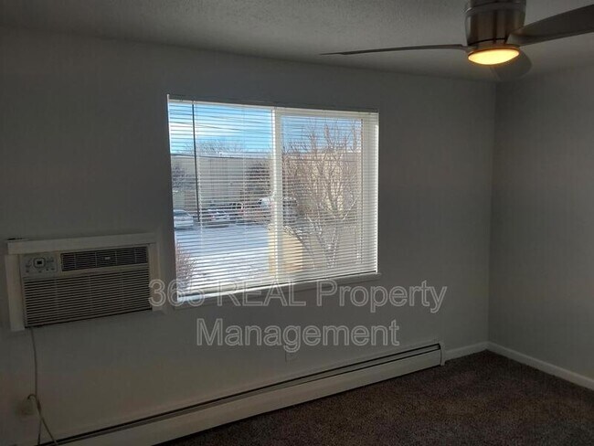Foto del edificio - 1482 East 16th Street