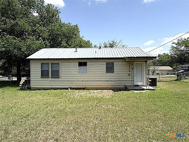 Foto del edificio - 306 N Ann Blvd