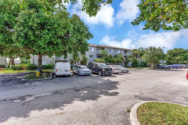 Foto del edificio - 5055 Wiles Rd