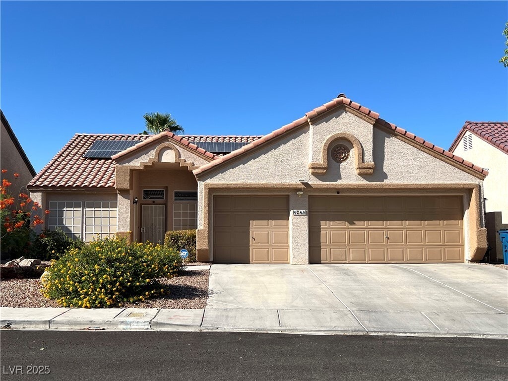 Primary Photo - 1044 Thornfield Ln