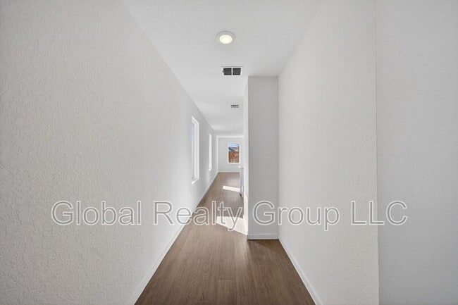 Foto del edificio - 10647 Nye Pass