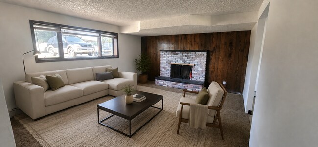 Foto del edificio - 913 Spartan Dr
