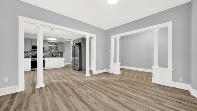 Foto del edificio - 319 N Hickory St
