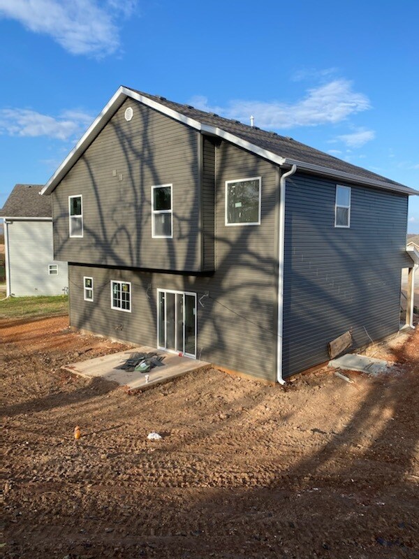 Building Photo - 2604 W Colton