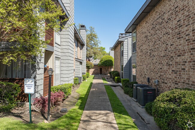 Beautiful Landscaping - Spring Creek