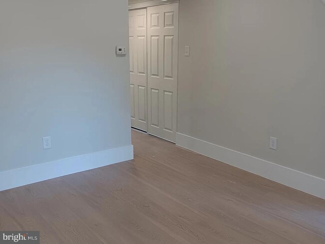 Foto del edificio - 2218 Jensen Pl