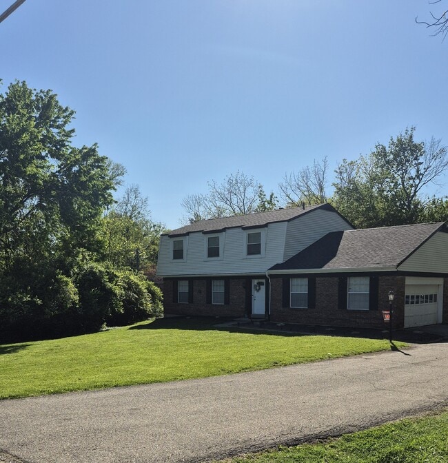 Photo - 10121 Montgomery Rd House