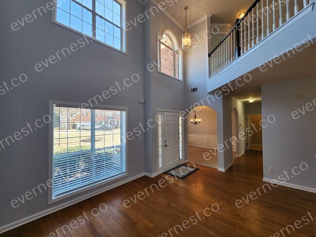 Foto del edificio - 3502 Kirkwell Pl