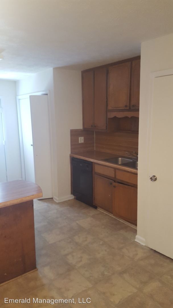 Foto del edificio - 405 Charleston Ln