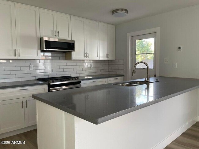 Foto del edificio - 414 E Malibu Dr