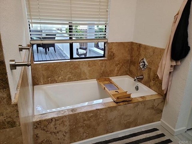 Foto del edificio - 1139 Emerald St