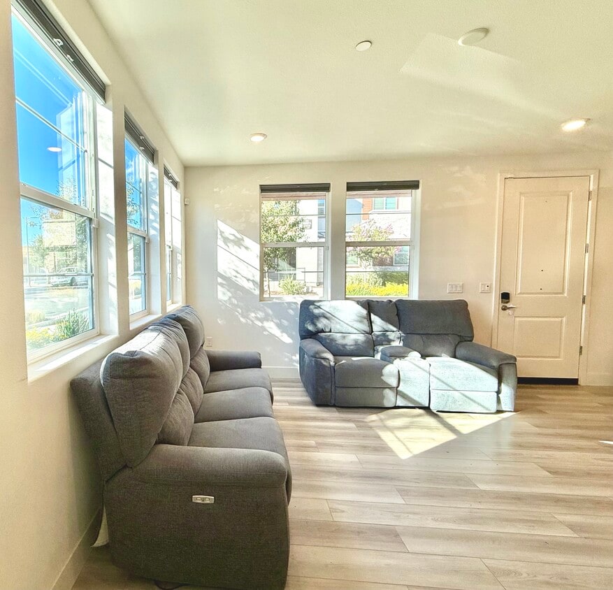 Foto principal - 5750 Greige Cir