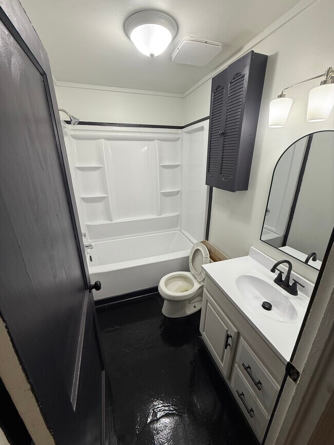 Foto del edificio - 1476 Marilyn Ave