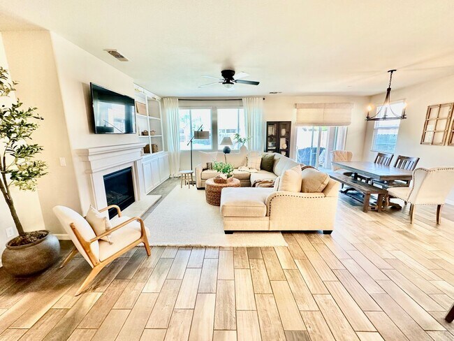 Foto del edificio - North Clovis 3/3 with Bonus Room and Pool