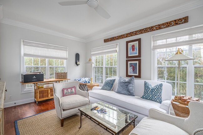 Building Photo - 117 Fairwind Rd