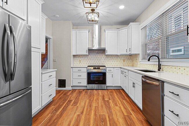 Foto del edificio - 15 Hillside Ave