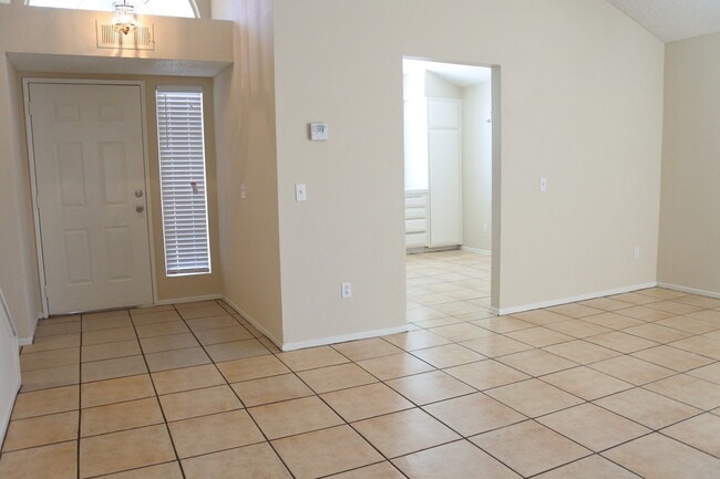 Foto del edificio - New Listing!