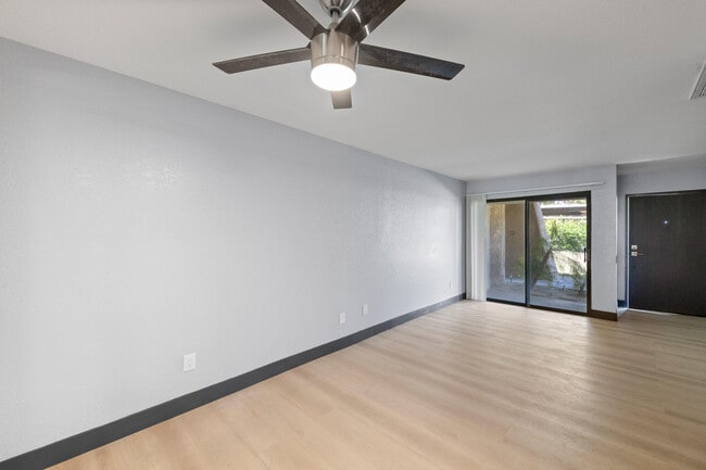 Building Photo - 2822 N Auburn Cir