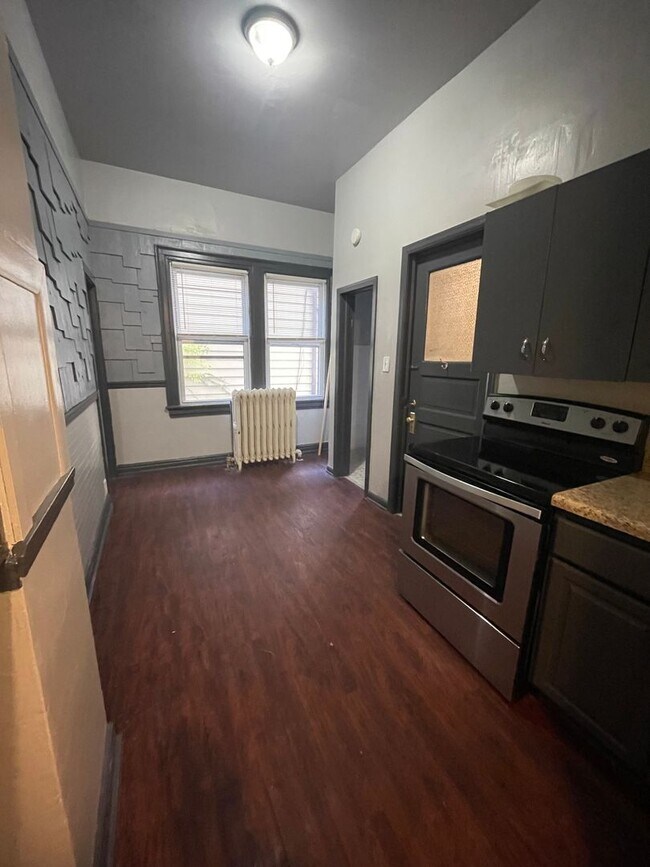 Foto del edificio - 2629 N Maryland Ave