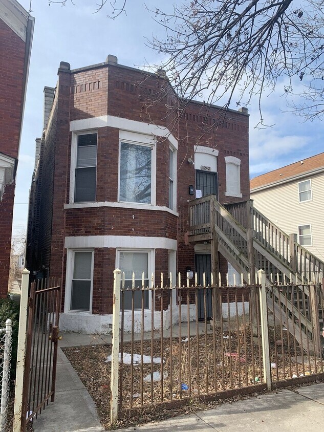 Primary Photo - 1242 S Tripp Ave