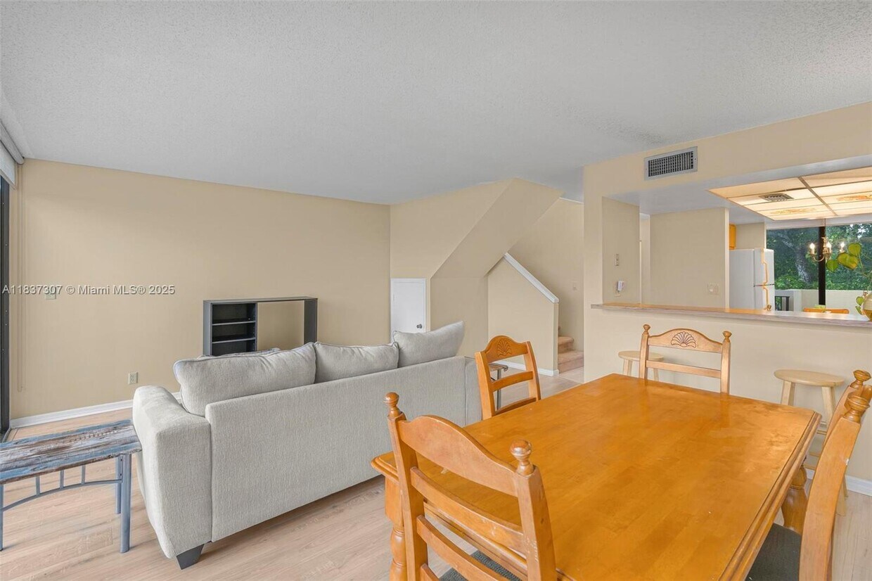 Foto principal - 2911 SW 87th Terrace