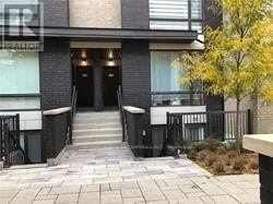 Building Photo - 32 Fieldway Rd