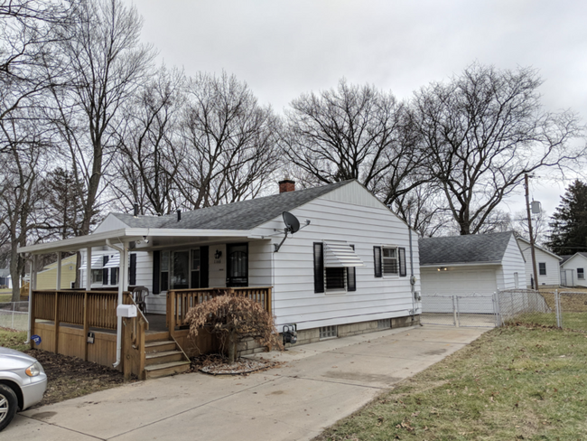 Building Photo - 1166 Westgate Rd