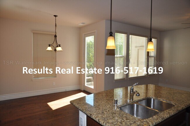 Foto del edificio - 3 br, 2 bath House - 60 Chambord Way