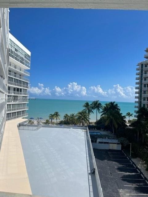 Primary Photo - 600 Grapetree Dr