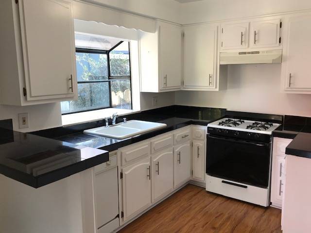 Building Photo - 412 Rose Ave