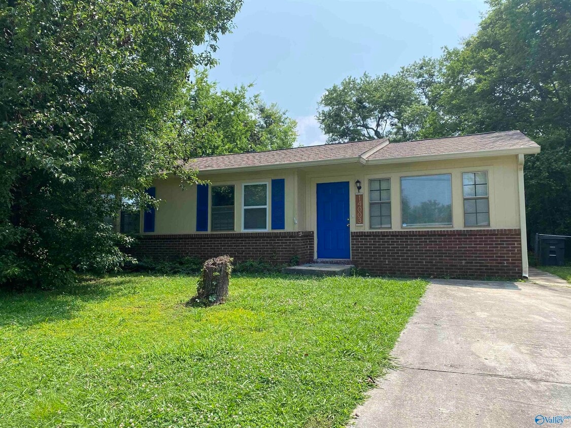 Primary Photo - 14003 SW Wyandotte Dr