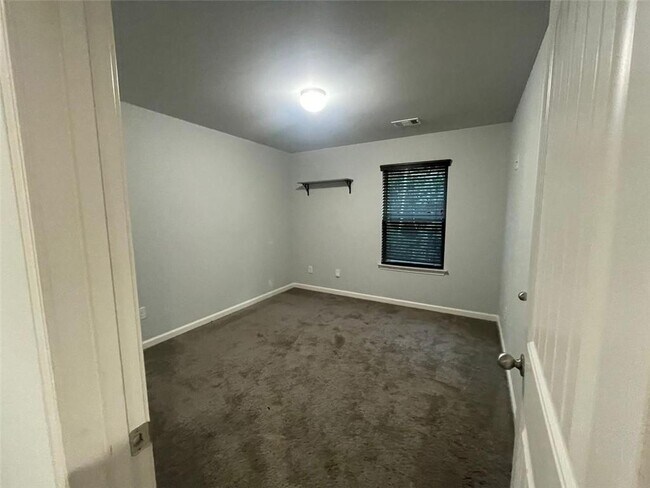 Building Photo - 1305 BRIDGE PEAK Ln