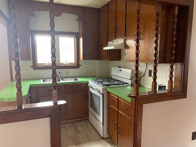 Foto del edificio - 347 Lawton St