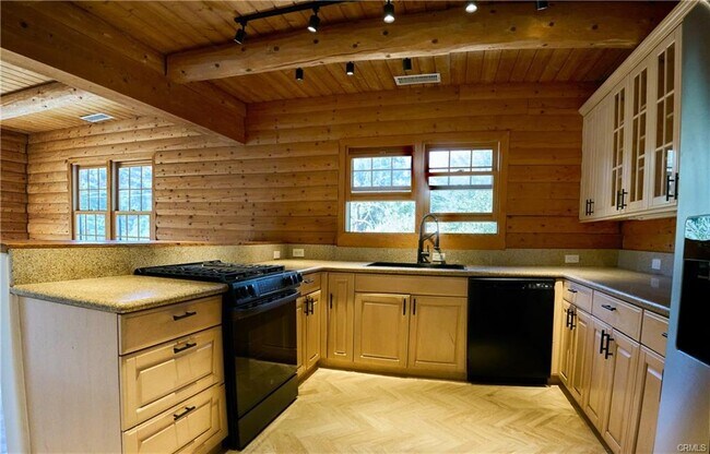 Foto del edificio - 373 Loftyhill Dr