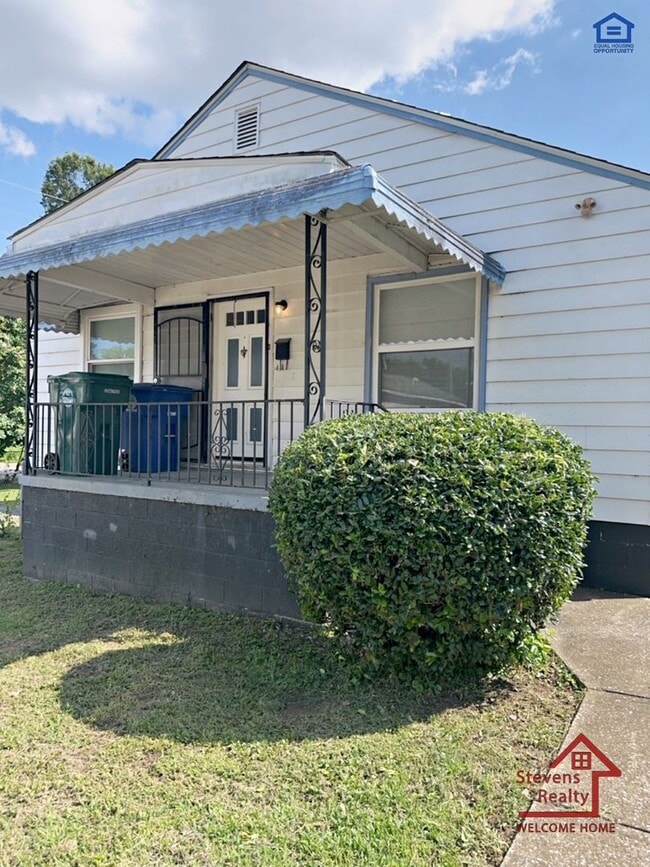 Foto del edificio - 2018 Walker Ave