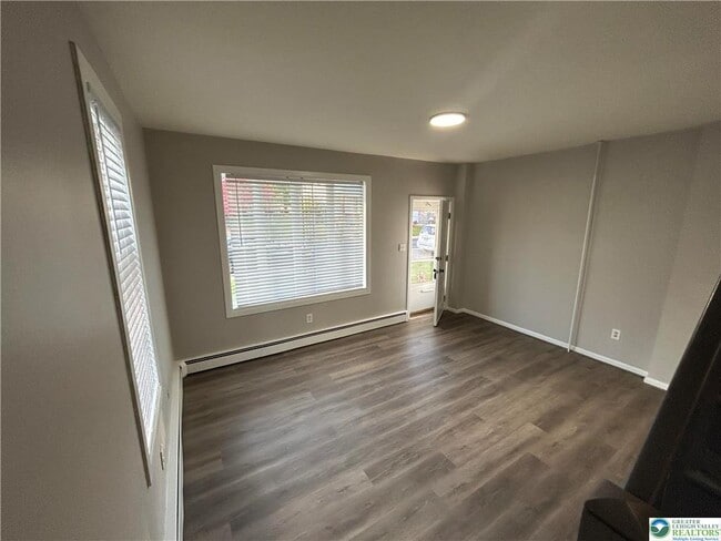 Foto del edificio - 1151 Catasauqua Rd