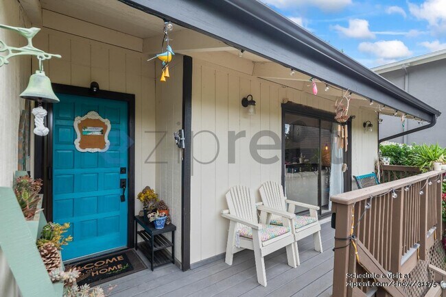 Building Photo - 2454 Chelsea Dr