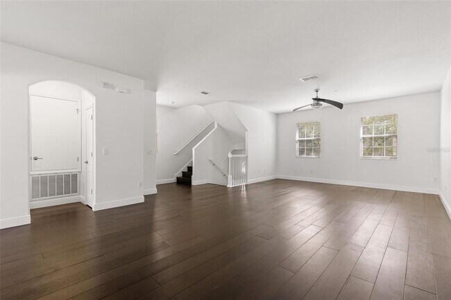 Foto del edificio - 10144 Arbor Run Dr